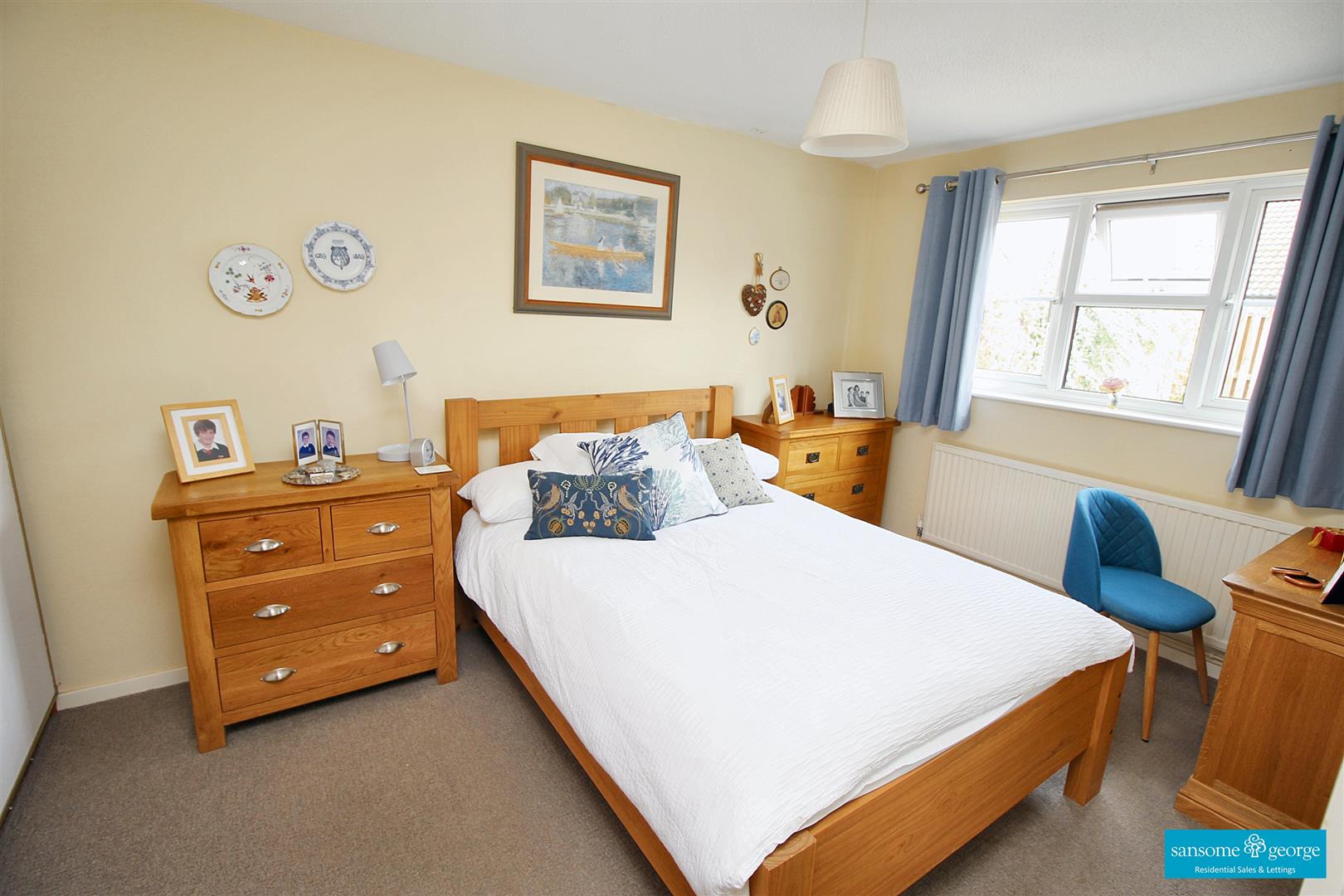 Condor Close, Tilehurst, Reading